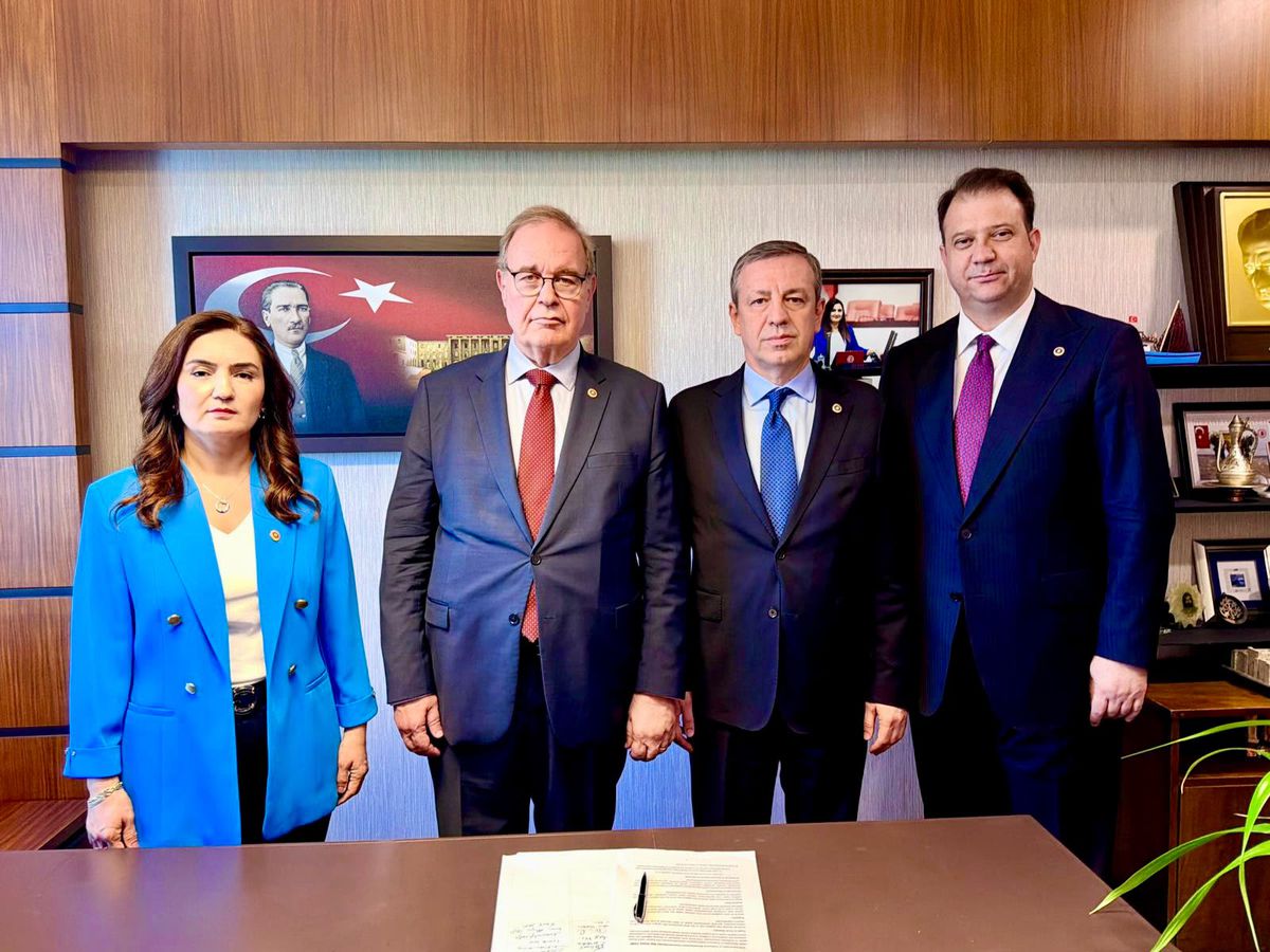 CHP, Milli Dayanışma Kanun Teklifi'ne imza verdi