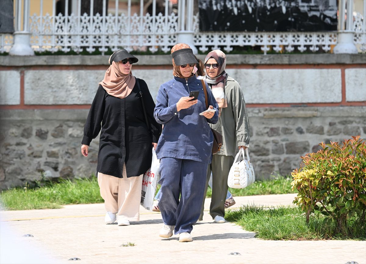 Edirne'de 37 Derece Sıcak Hayatı Olumsuz Etkiledi