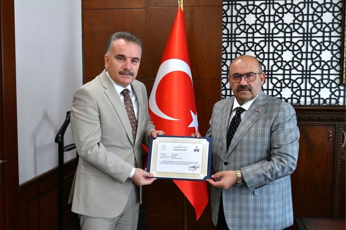 Edremit Kaymakamı Odabaş, Vali Ustaoğlu'na Veda Ziyaretinde Bulundu