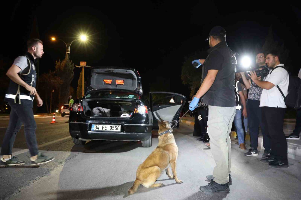 Elazığ'da Geniş Kapsamlı Asayiş Uygulaması