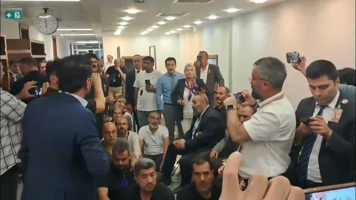 TBMM'de şehit ve gazi yakınlarına komisyon kapısı: Gerginlik ve tek kişilik temsil