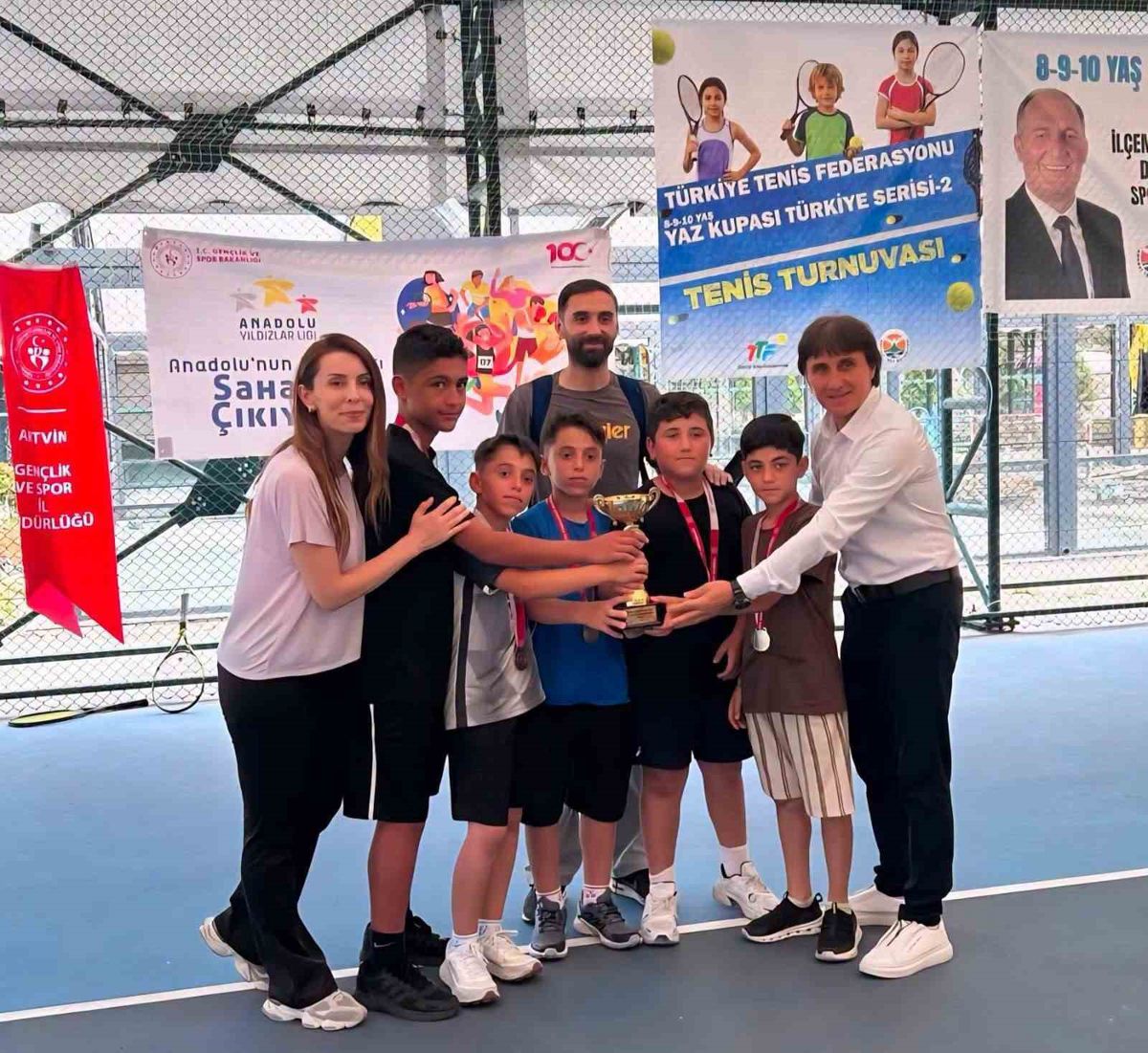 Erzincan Erkek Tenis Takımı'ndan Gümüş Madalya