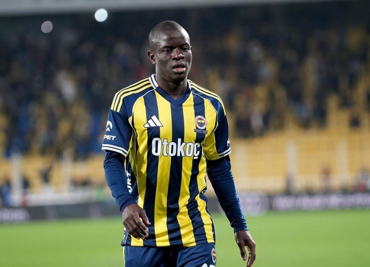 Kante, Fenerbahçe'nin UEFA kadrosuna dahil oldu