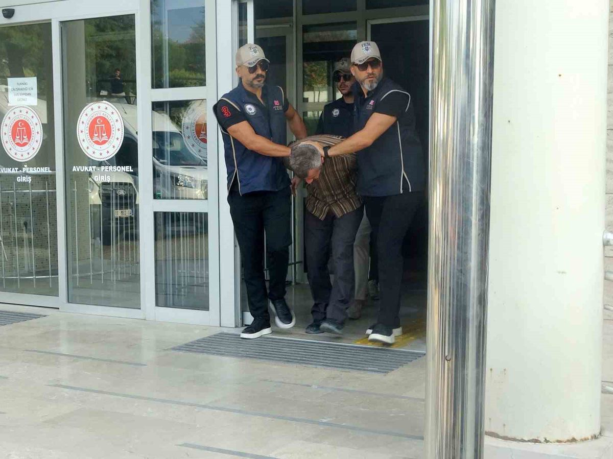 FETÖ'nün firari suikast sanığı Burkay Karatepe tutuklandı