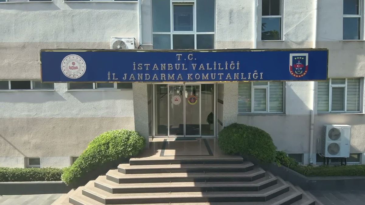 İstanbul'da Uyuşturucu Operasyonu: 257 Bin Hap Ele Geçirildi, 2 Tutuklama