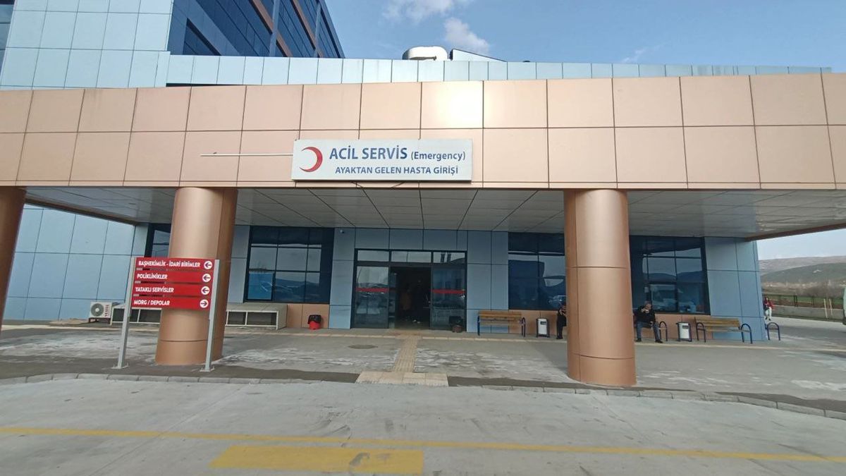Pazarcık'ta Reklam Panosu Faciası: 1 Ölü