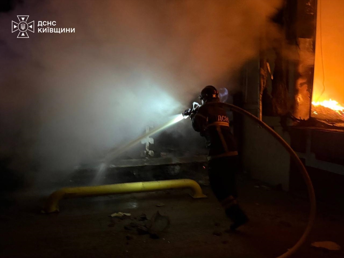 Kiev'e Balistik Füze Saldırısı: 1 Ölü, 12 Yaralı