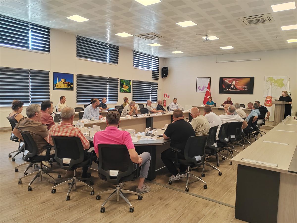 Kırklareli Meclisinde Asfalt Gerginliği