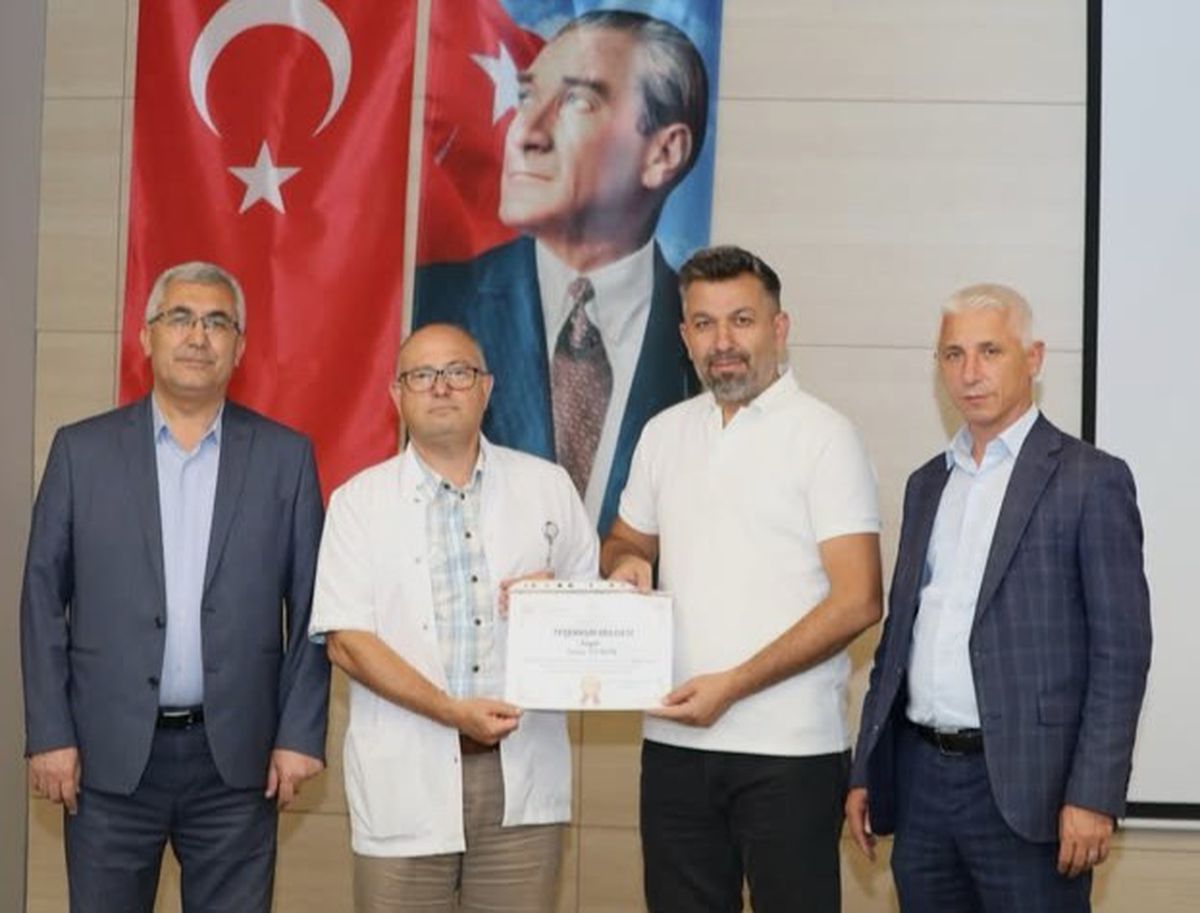 Tıbbi Sekreter İshak Orman'a Teşekkür Belgesi