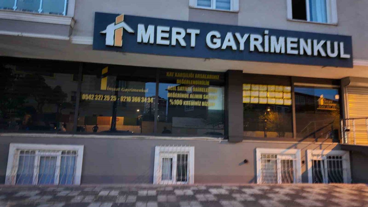 Maltepespor Başkanı'nın Emlak Dükkanına Silahlı Saldırı