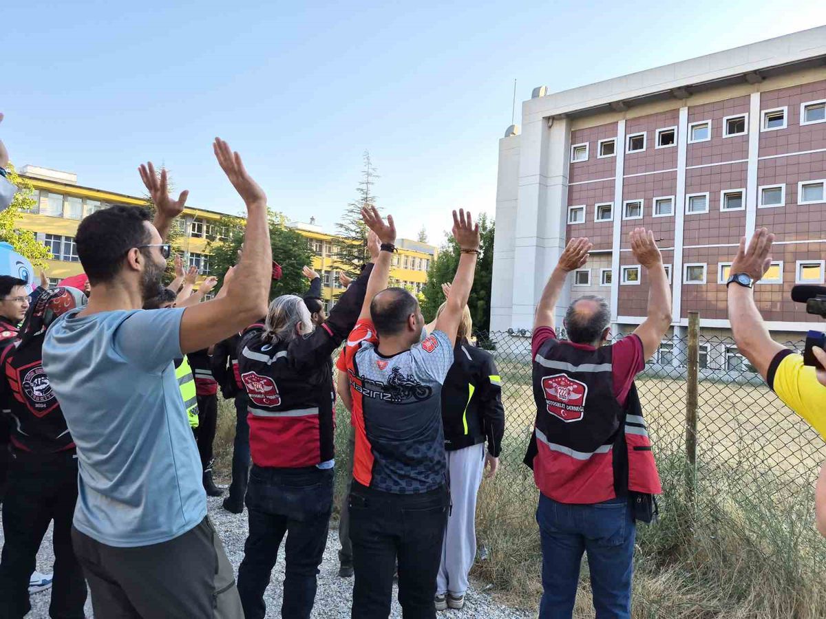 Motosikletli Konvoydan Onkoloji Hastası Çocuklara Moral