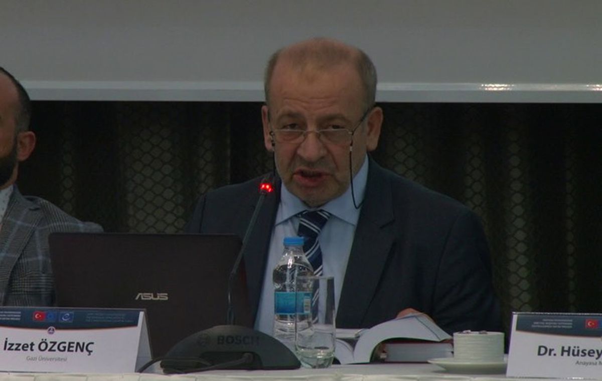 Prof. Dr. Özgenç'ten Özgür Özel fezlekesi yorumu: Rüşvet suçu oluşmaz