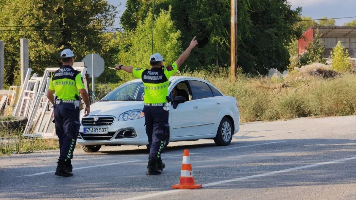 Erfelek'te Geniş Kapsamlı Trafik Denetimi
