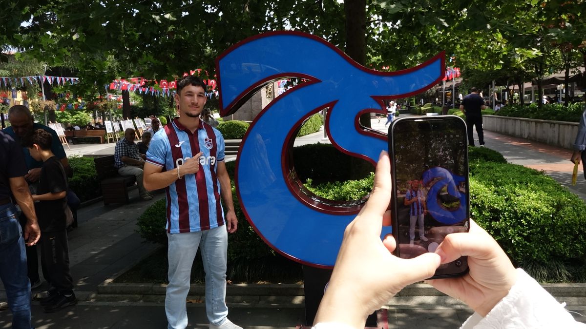 Salah transferi Trabzon'u coşturdu