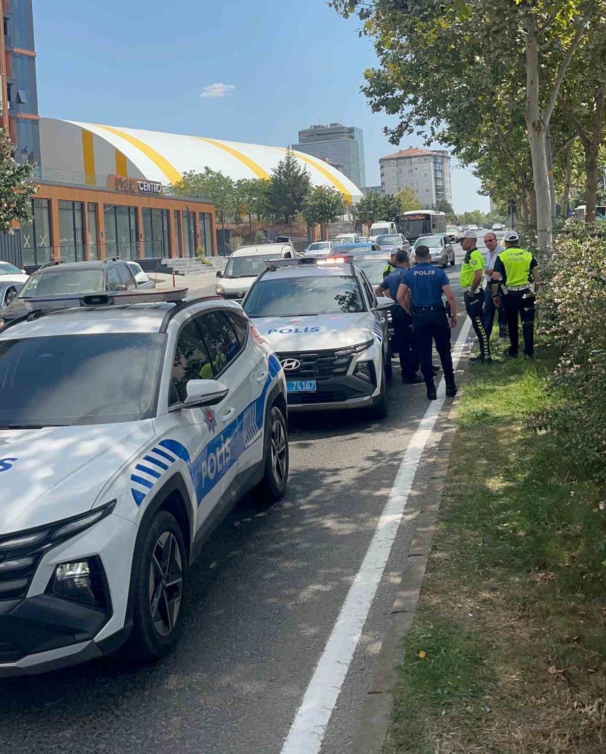 Çorlu'da Yaya Geçidinde Zincirleme Kaza: 1 Polis Yaralandı