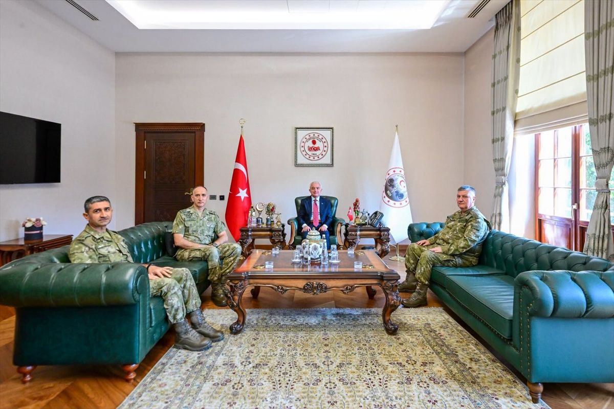 5. Kolordu Komutanı Vali Turan’ı Ziyaret Etti