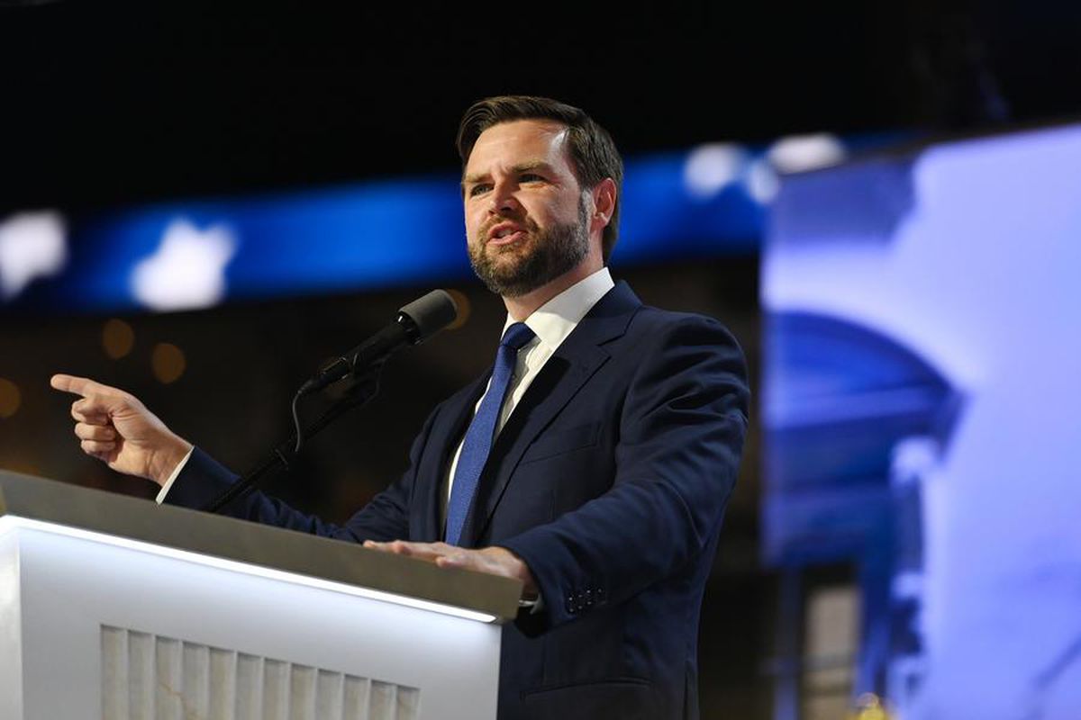 Vance: İran ile gerilimde tüm imkanlar masada