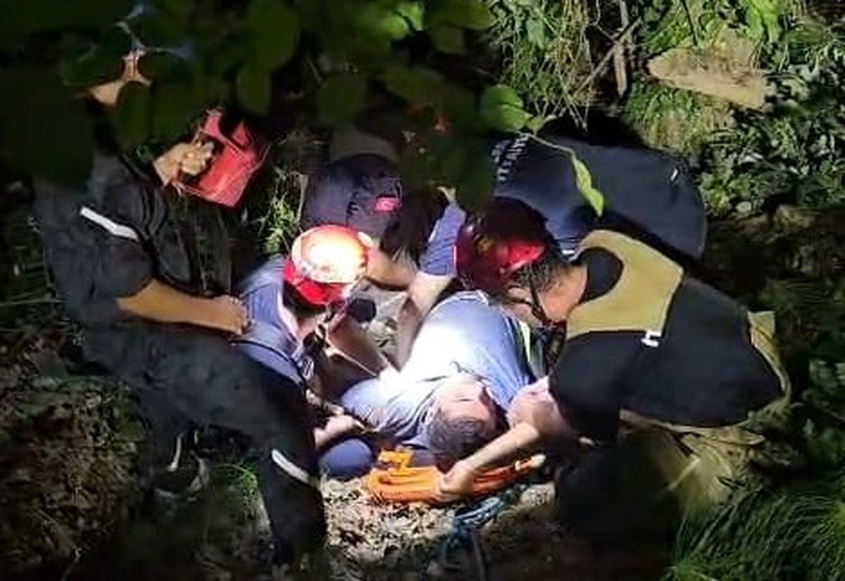 Elektrikli Bisiklet Uçuruma Yuvarlandı: 3 Yaralı