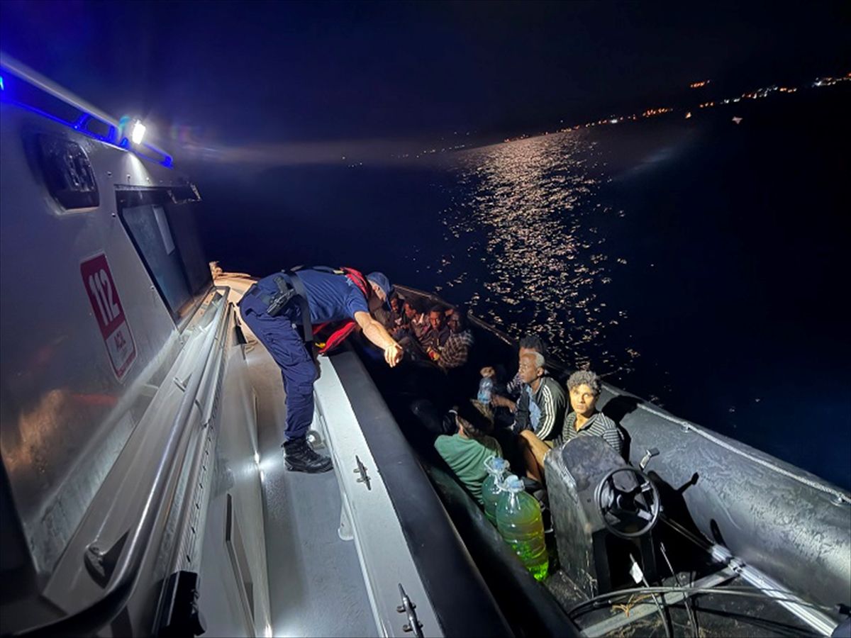 Çanakkale'de 14 Düzensiz Göçmen Yakalandı