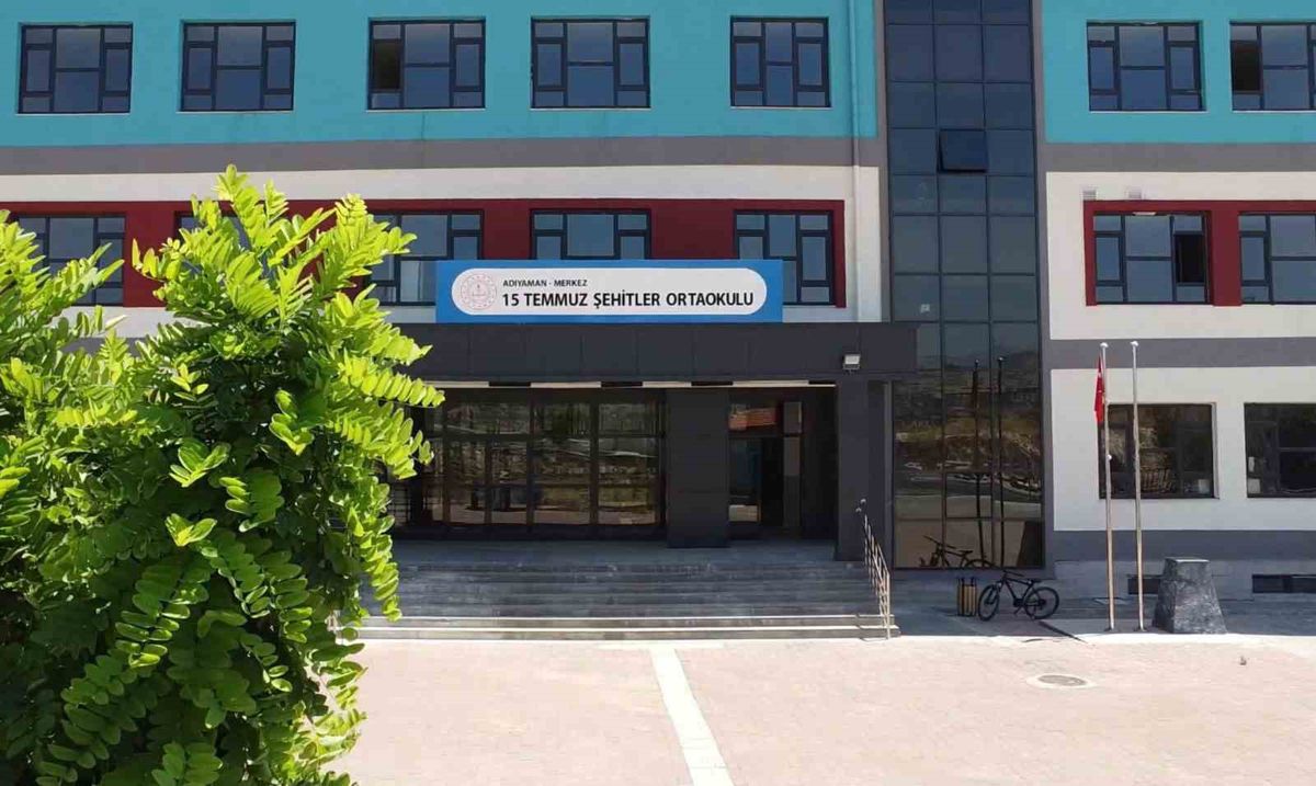 Adıyaman'da 15 Temmuz Şehitler Ortaokulu Eğitime Hazır