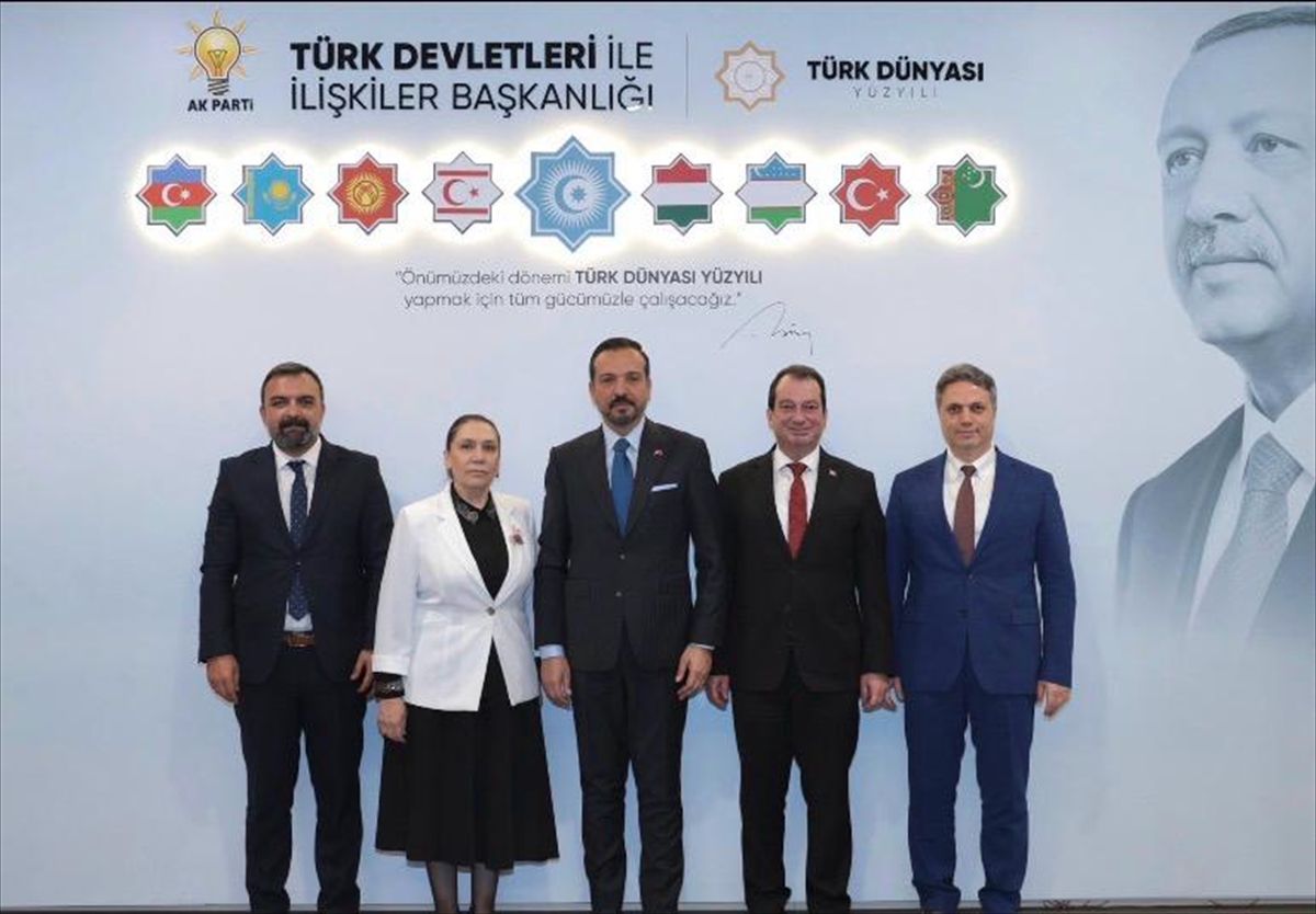 Dicle Üniversitesi Rektörü Eronat, AK Parti Genel Başkan Yardımcısı Zorlu'yu ziyaret etti