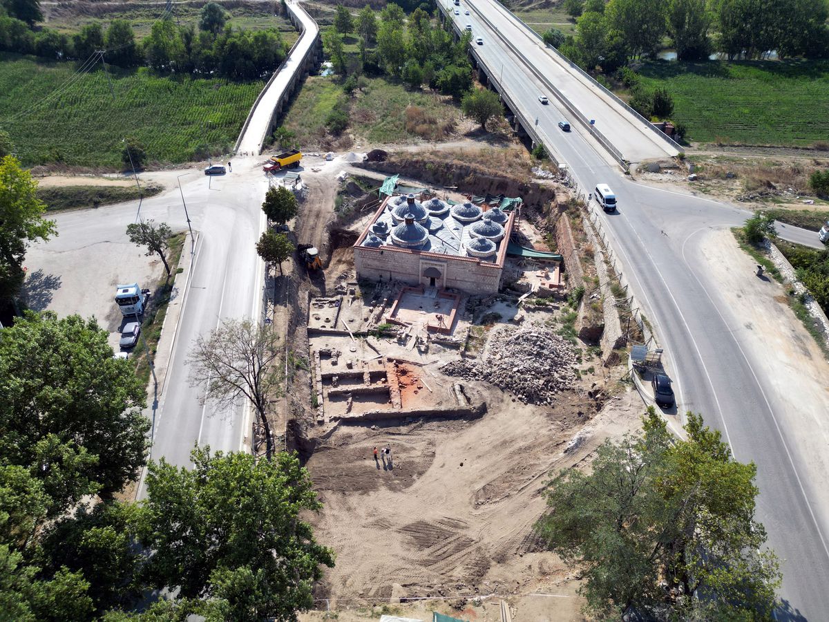 Gazi Mihal Bey Hamamı'nda İlk Etap Tamamlandı