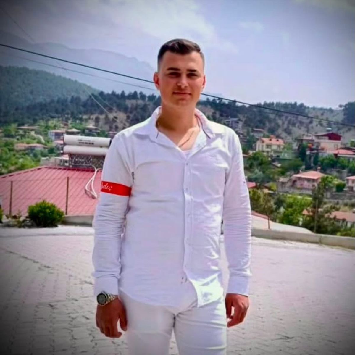 Pozantı'da Motosiklet Kazası: Eski Belediye Başkanının Yeğeni Hayatını Kaybetti