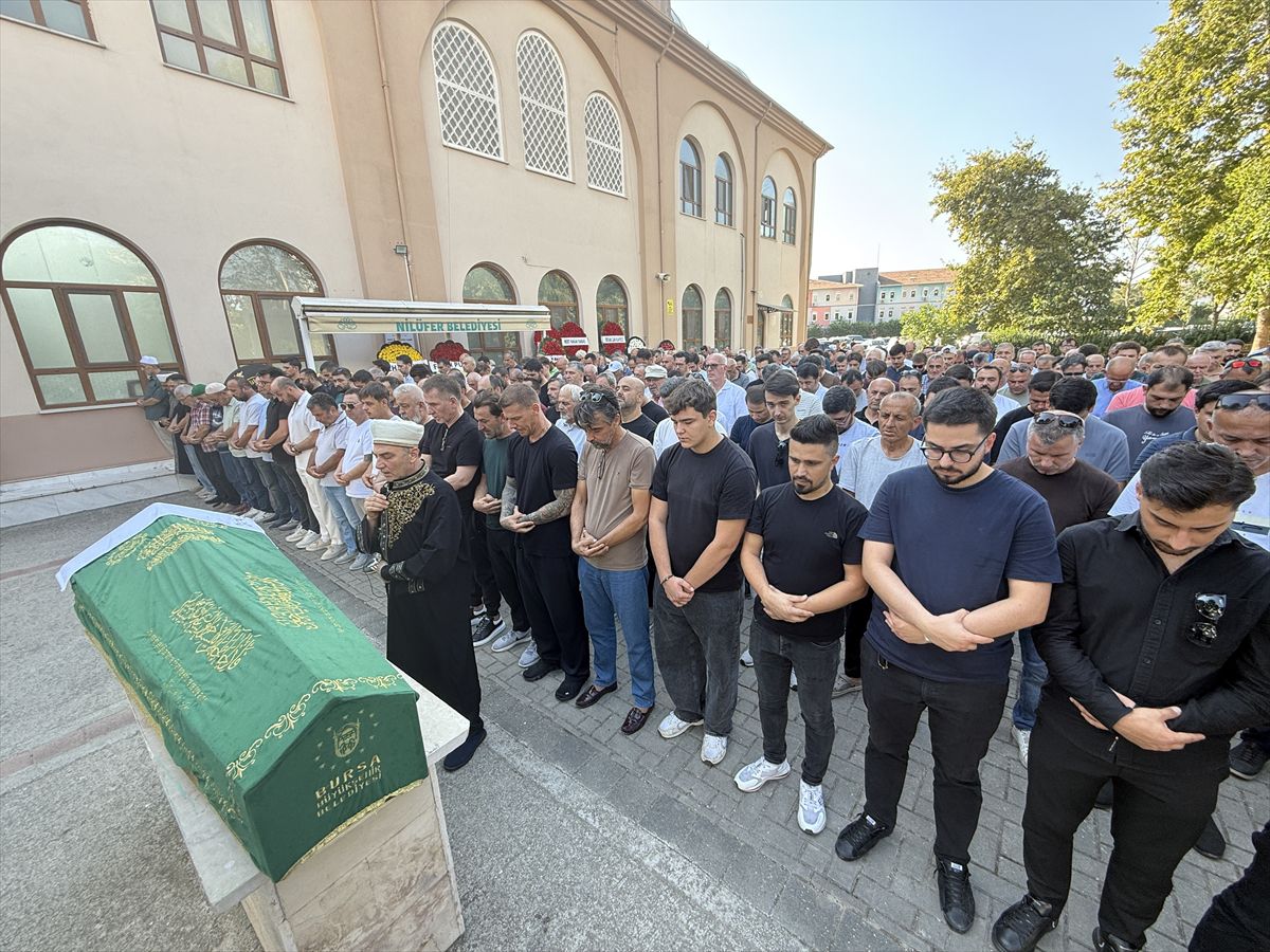 Sadri Aziz Bursa'da Son Yolculuğuna Uğurlandı