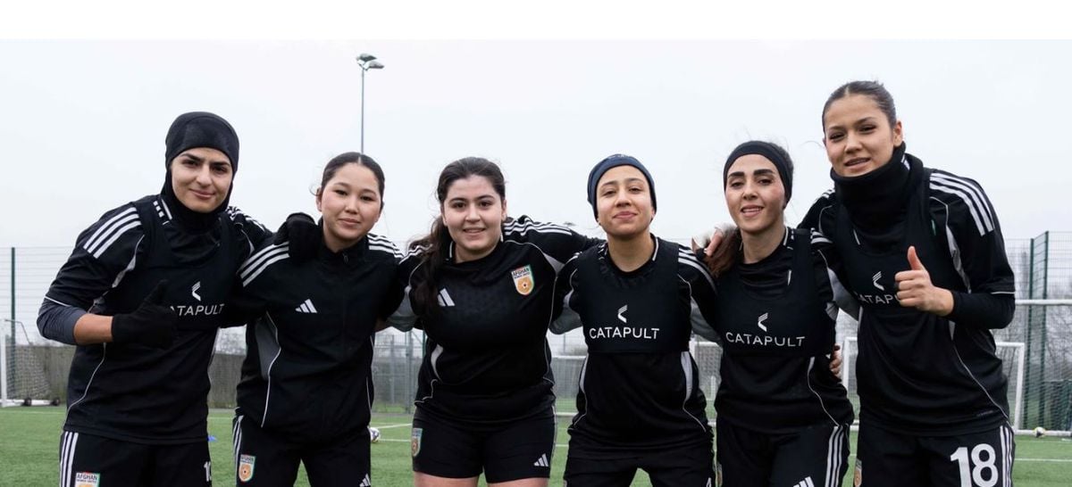 Afgan kadın futbol takımı Yeni Zelanda'da ilk uluslararası hazırlık maçlarına çıktı