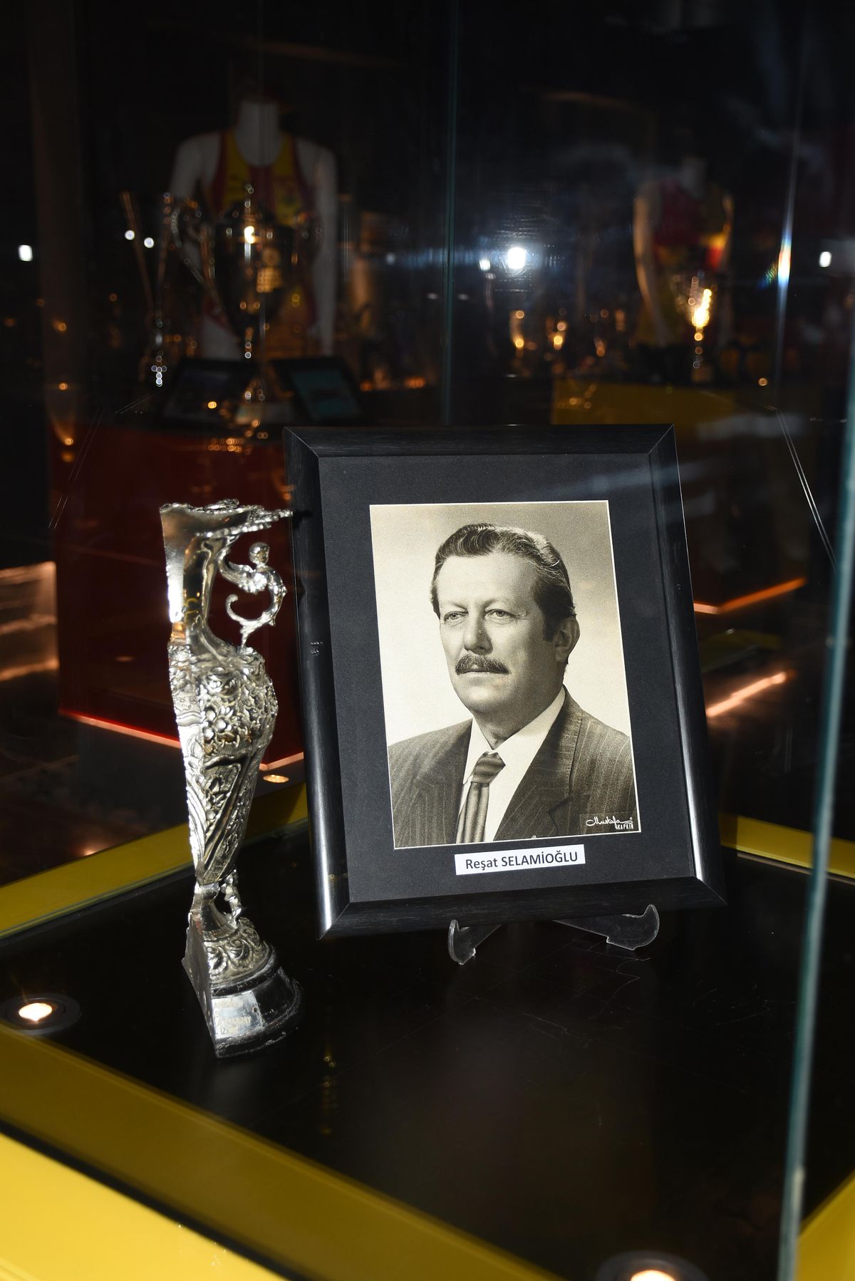 Göztepe ve Galatasaray'dan 53 Yıllık Dostluk Örneği: Yarım Kupa