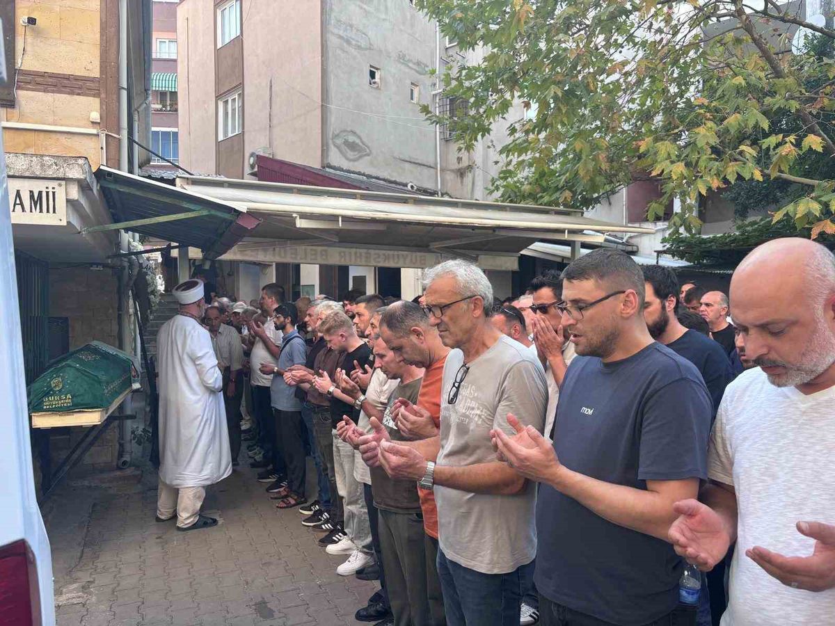 İznik Gölü'nde Dengesini Kaybeden 32 Yaşındaki Genç Hayatını Kaybetti