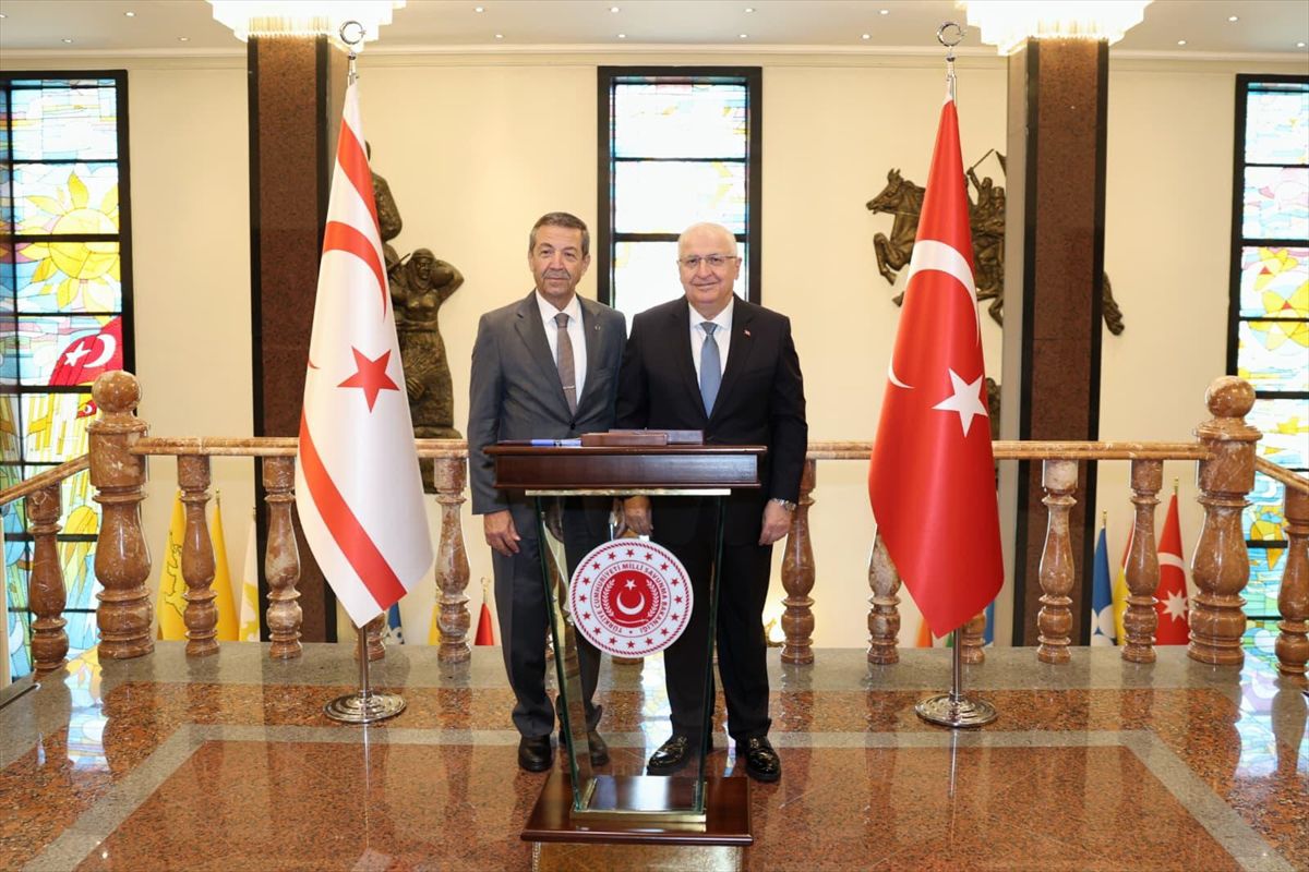 Güler ve Ertuğruloğlu Ankara'da Görüştü