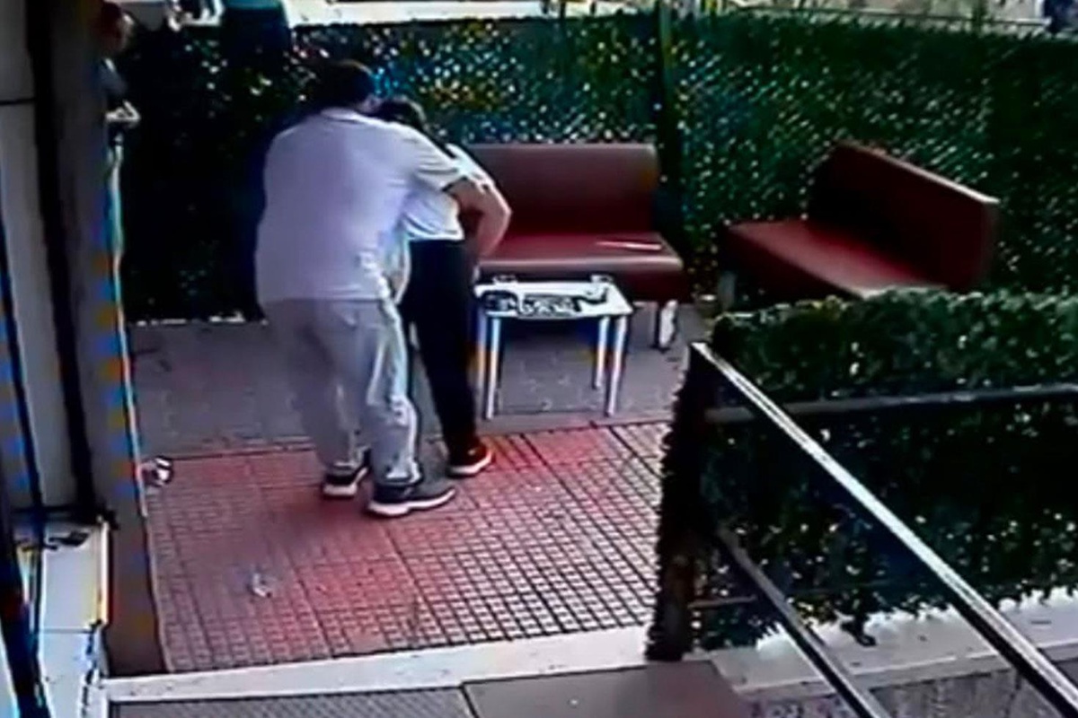 Nefes borusuna cisim kaçtı! Hemlich manevrasıyla kurtarıldı