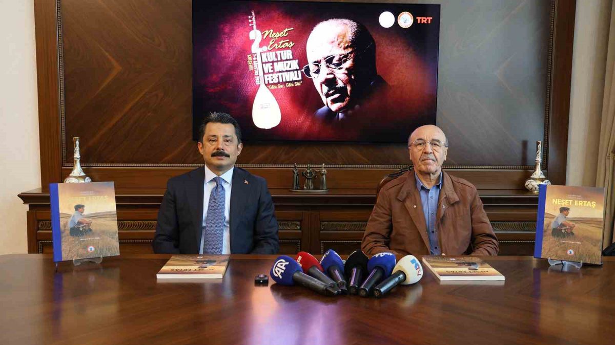 2. Neşet Ertaş Kültür ve Sanat Festivali'nde Özel Kitap Okuyucuyla Buluşacak
