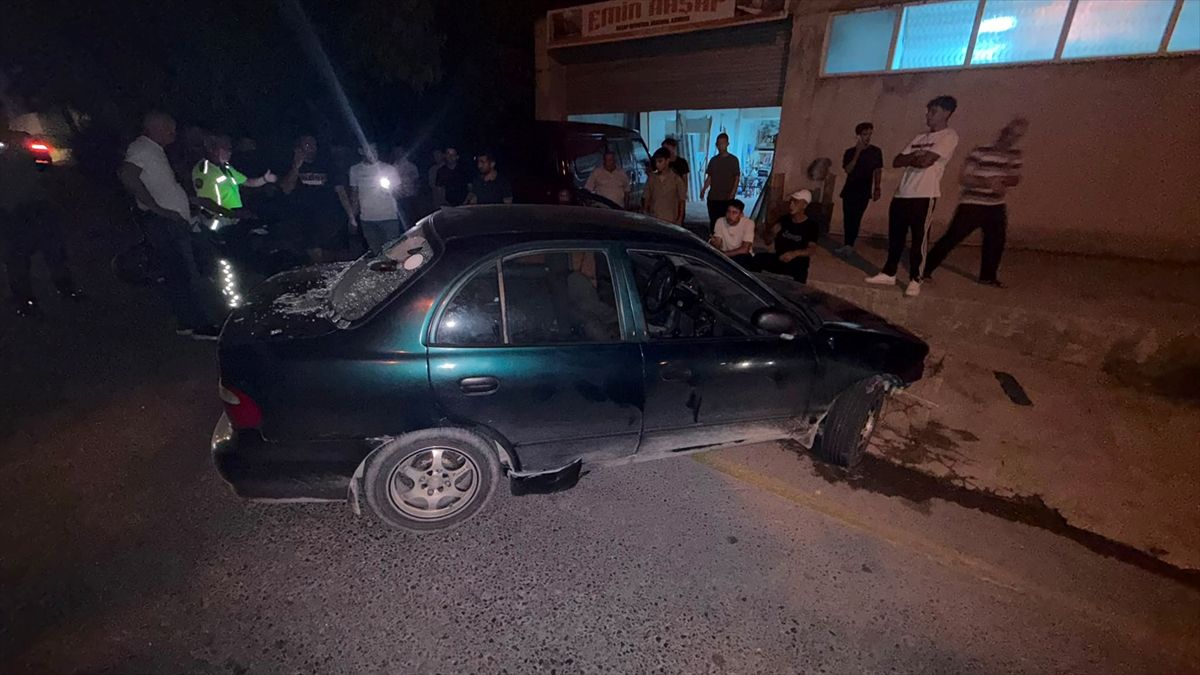 Alkollü Sürücü Kaldırımdaki Anne ve İki Çocuğuna Çarptı