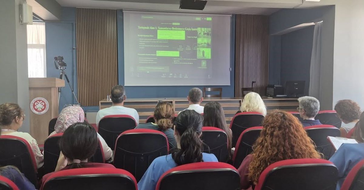 Söke'de Bebek Dostu Sağlık Çalışanları Sempozyumu Gerçekleştirildi