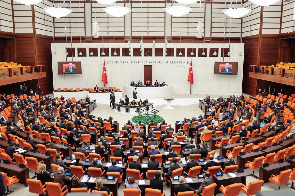 TBMM'de Çocuk Koruma Kanunu Teklifi Görüşüldü, Eleştiriler Sürüyor