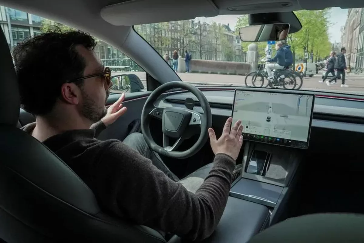 Tesla FSD onayı gizlilik tartışması yaratıyor