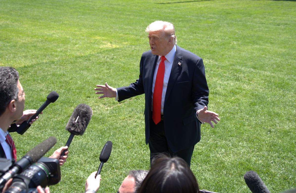 Trump: Büyük Miktarda Mühimmata Sahibiz, İddialar İhanet