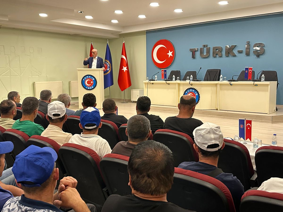 TÜRK-İŞ Genel Başkanı Atalay: 'Alın terinizin karşılığını alana kadar yanınızdayız'