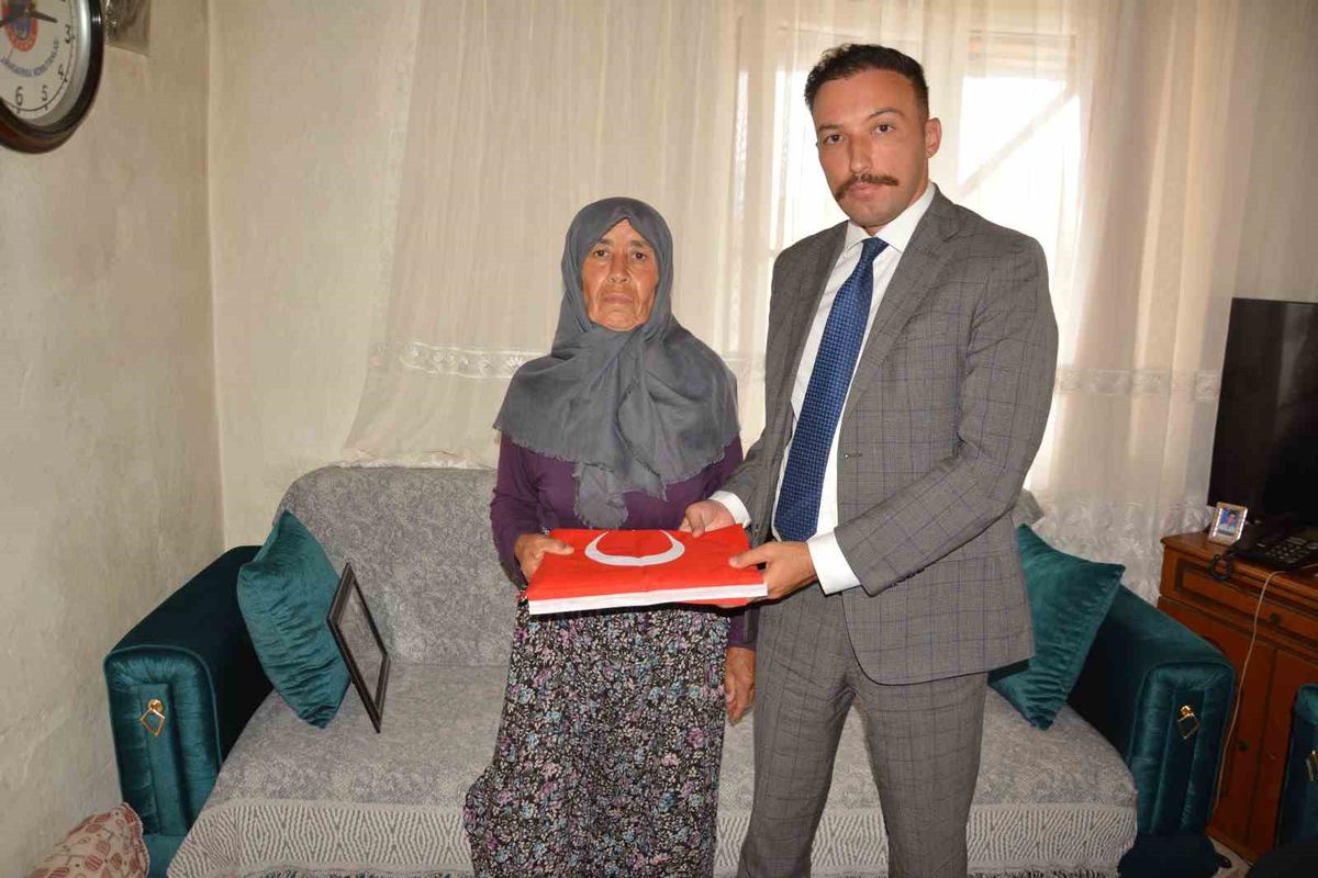 Başsavcıdan Şehit Annesine Anlamlı Ziyaret