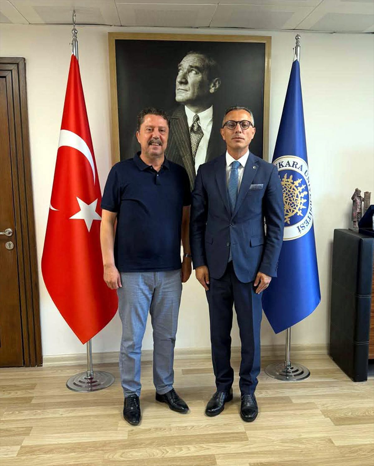 Beypazarı Belediye Başkanı Özer Kasap, Prof. Dr. Timur Gültekin'i Ziyaret Etti