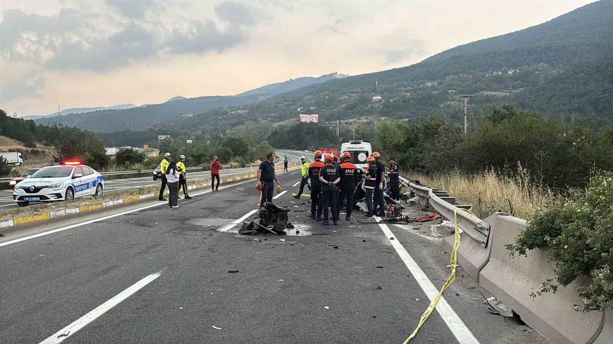 Bolu'da feci kaza: 1 ölü, 2 yaralı