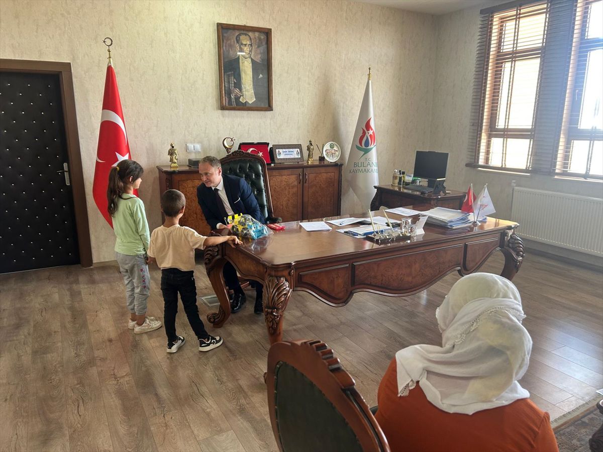 Bulanık'ta Halk Günü: Vatandaşların Sorunları Dinlendi