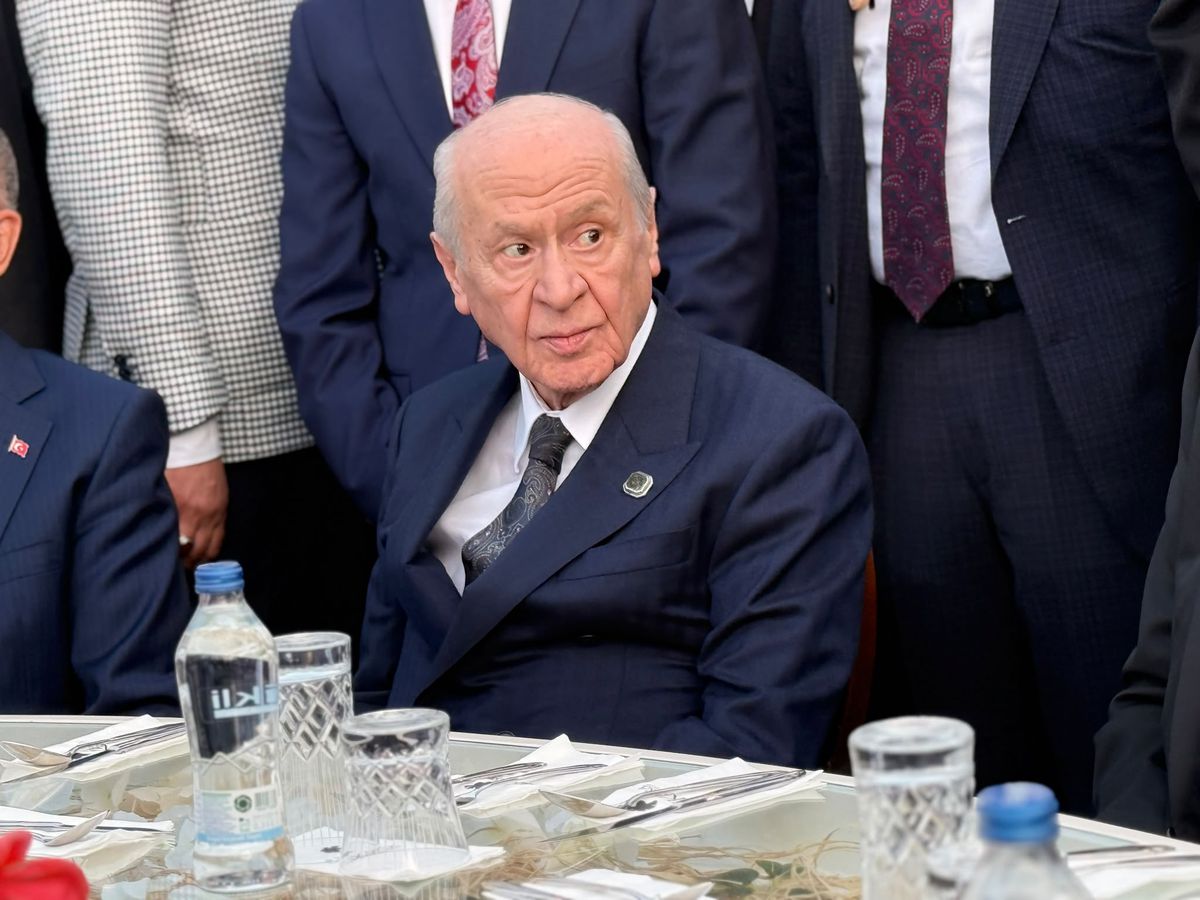 Bahçeli Düğünde Nikah Şahidi Oldu