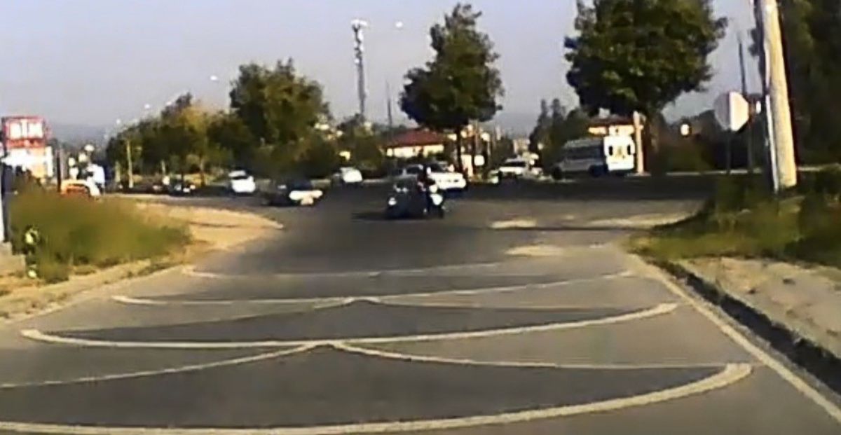 Düzce'de Motosiklet-Otomobil Çarpışması: 1 Yaralı