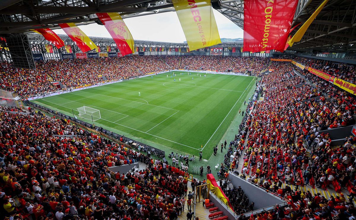 Göztepe ve Trabzonspor, İsmail Köybaşı Jübilesi İçin Yarın İzmir'de Buluşuyor
