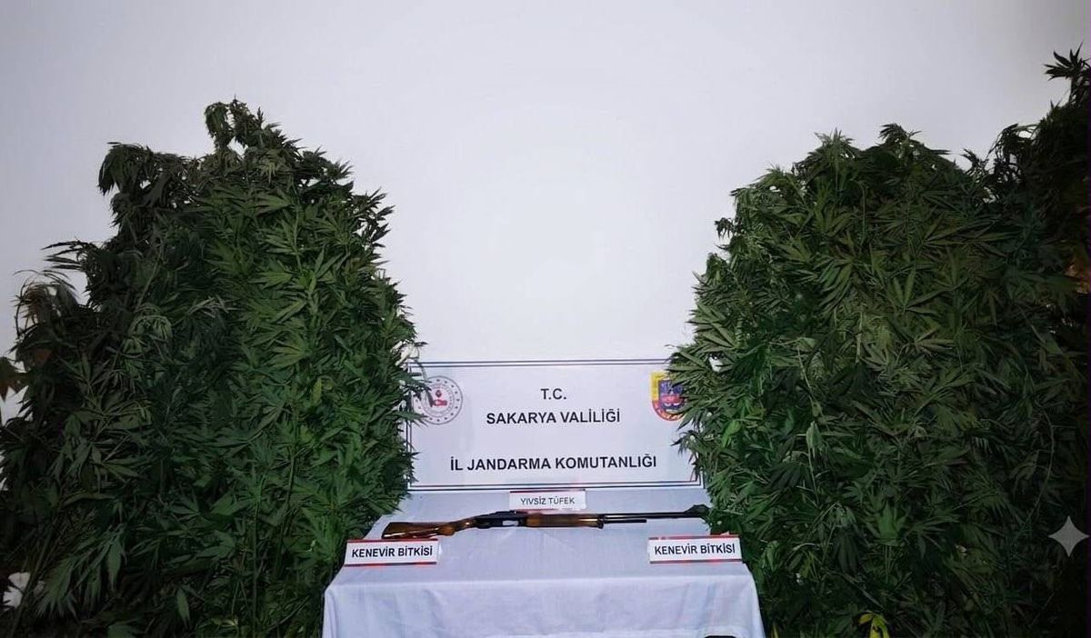 Sakarya'da Uyuşturucu Operasyonu: 3 Tutuklama