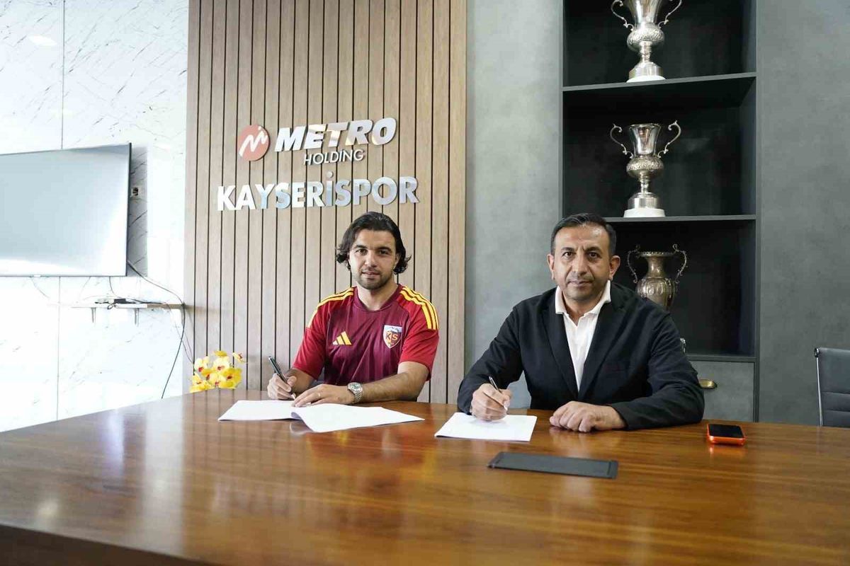 Kayserispor, Sinan Kurt'u Transfer Etti
