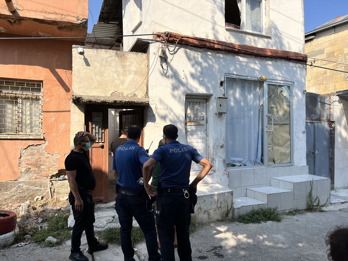 Tarsus'ta 67 Yaşındaki Kişi Evinde Ölü Bulundu